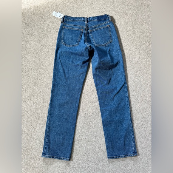 NWT Abercrombie & Fitch “The Straight” Mid Rise Jeans, Size 26 (2R) - Picture 2 of 7